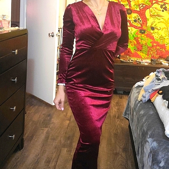 Long deep V Neck Vamp Red Sexy Velvet Dress XS - Picture 6 of 9